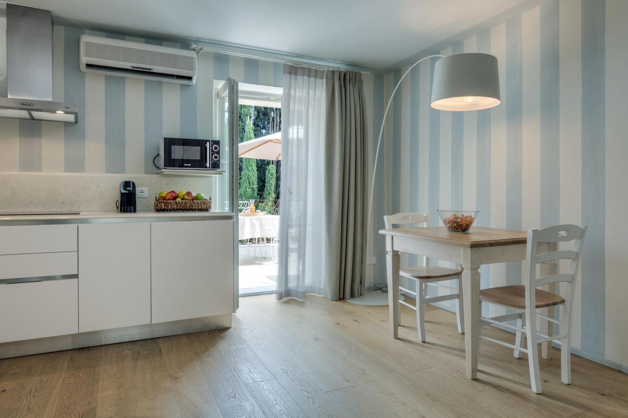 Rambaldi Apartments In Casa Nr 6 With Shared Terrace باردولينو المظهر الخارجي الصورة